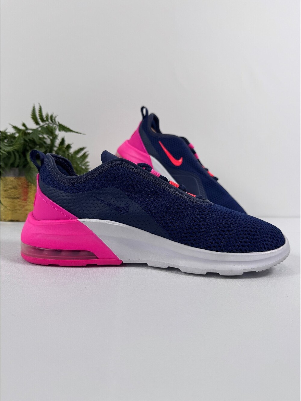 Nike Air Max Motion 2 Running Shoes Women’s 8.5 Navy Pink Athleisure Sneakers